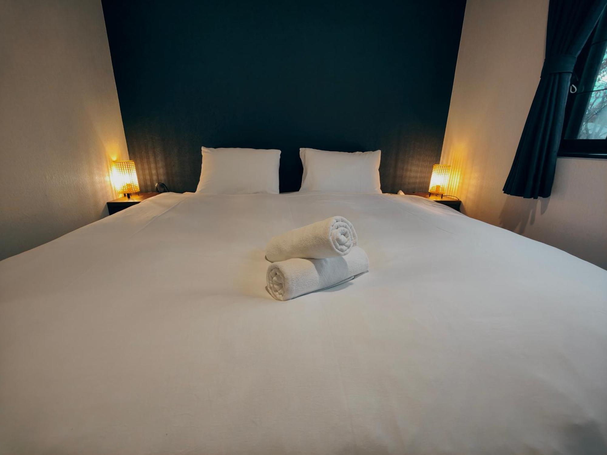 Hotel Foxtrot Хакуба Екстериор снимка