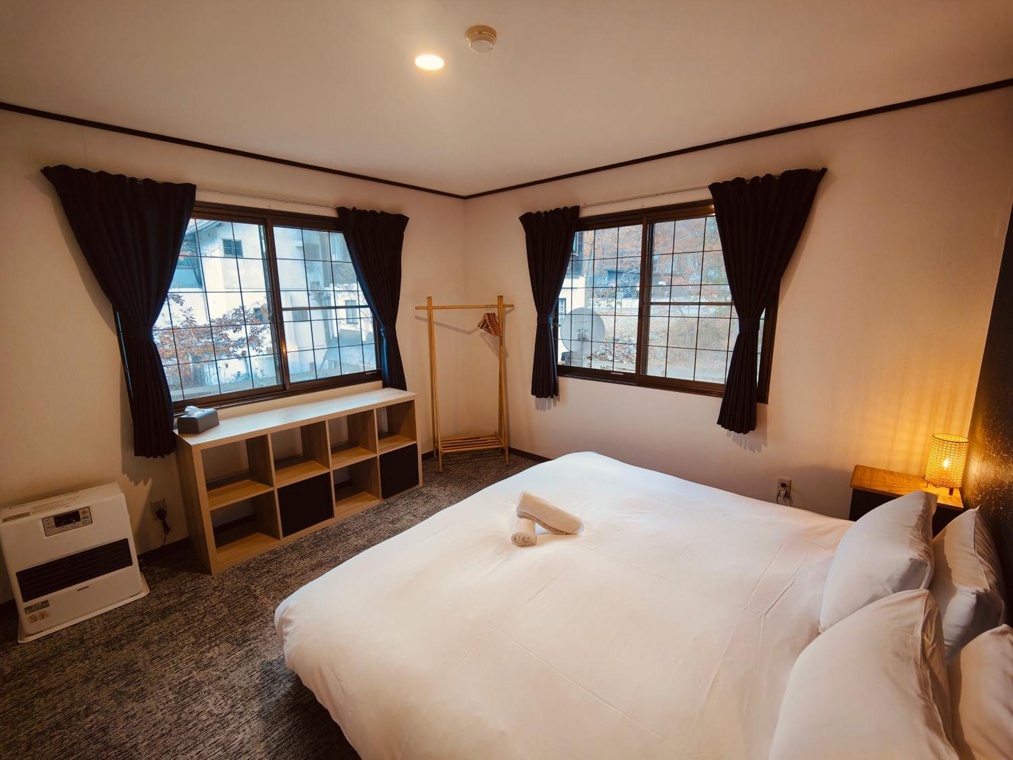 Hotel Foxtrot Хакуба Екстериор снимка