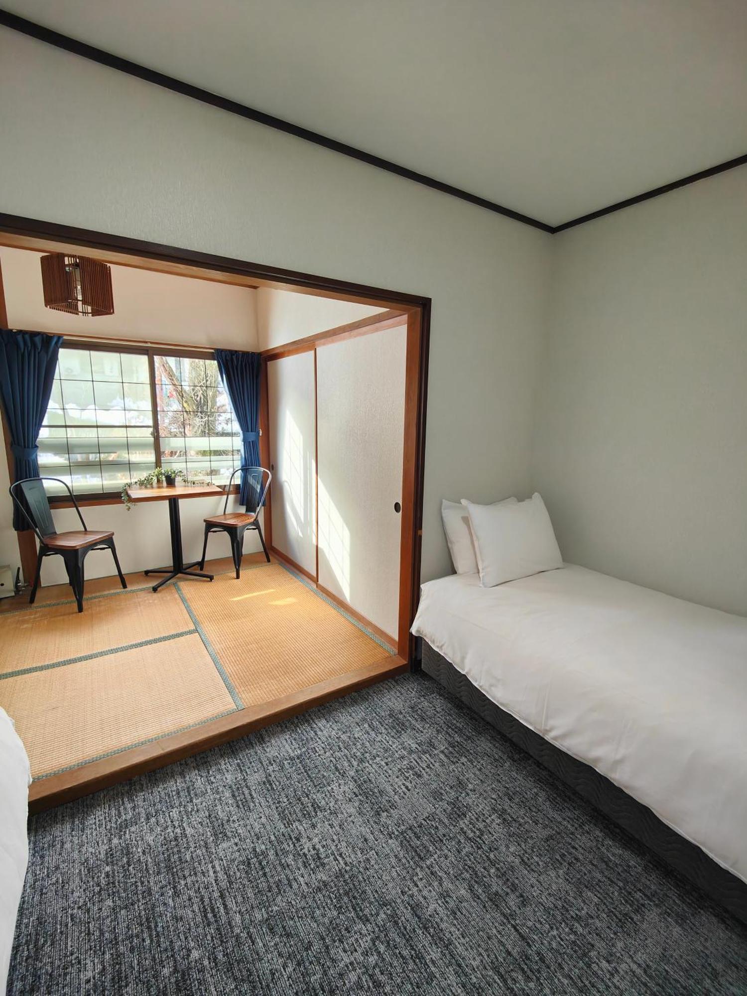 Hotel Foxtrot Хакуба Екстериор снимка